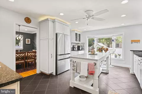 Kitchen - 11811 Coldstream, Potomac, MD 20854 photo 2 of 4