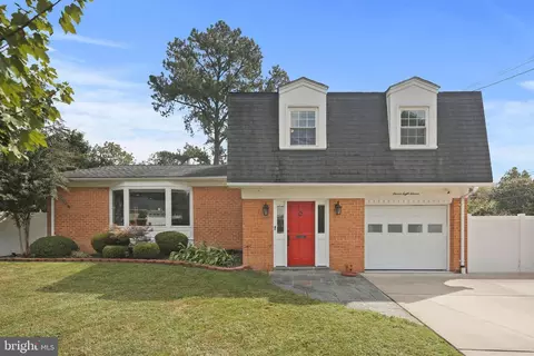 Exterior - 11811 Coldstream, Potomac, MD 20854 photo 4 of 8