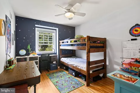 Bedroom - 11811 Coldstream, Potomac, MD 20854 photo 5 of 7