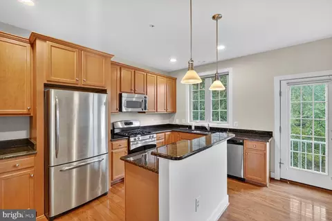 13308 Sheffield Manor Dr #11, Silver Spring, MD 20904 photo 4
