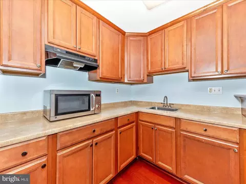 Kitchen - 314 Crescendo Way, Silver Spring, MD 20901 photo 4 of 4