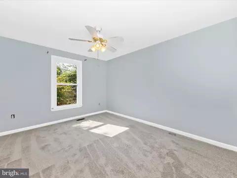Bedroom - 314 Crescendo Way, Silver Spring, MD 20901 photo 5 of 8