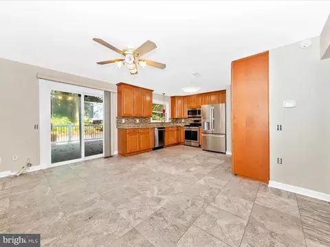 Other - 314 Crescendo Way, Silver Spring, MD 20901 photo 4 of 10