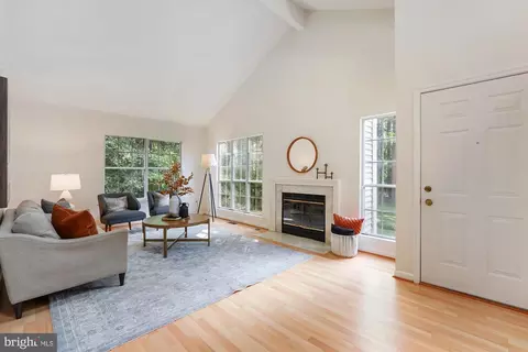 Living - 1473 Casino Cir, Silver Spring, MD 20906 photo 2 of 2