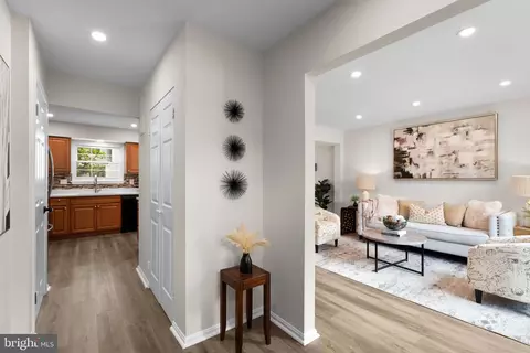 2815 Ashmont Ter, Silver Spring, MD 20906 photo 2
