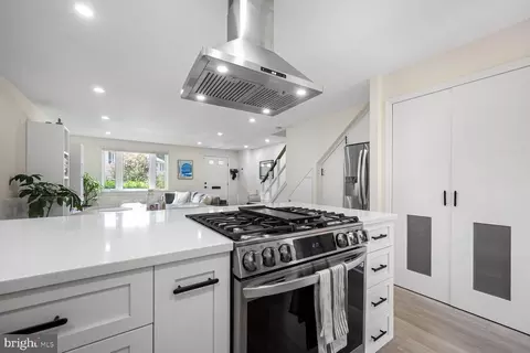 Kitchen - 2527 Holman Ave #2514, Silver Spring, MD 20910 photo 2 of 2