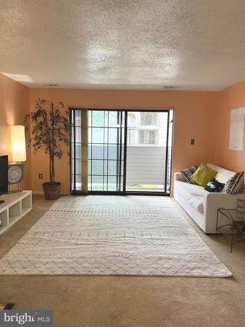 1603 Carriage House Ter #1603-B, Silver Spring, MD 20904