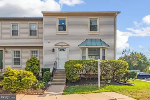 26 Pontiac Way, Gaithersburg, MD 20878