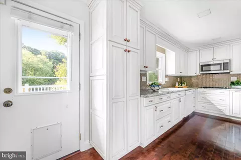 1318 Midwood Pl, Silver Spring, MD 20910 photo 11