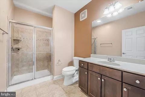 Bath - 3911 Doc Berlin Dr #14, Silver Spring, MD 20906 photo 1 of 1