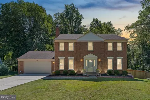 17001 Teal Ct, Rockville, MD 20855