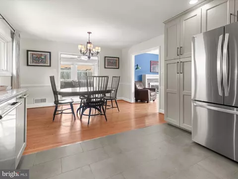 608 Blick Dr, Silver Spring, MD 20904 photo 8