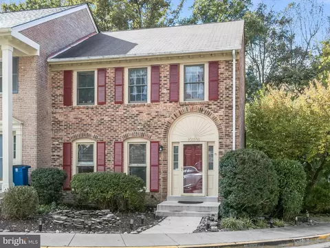 10119 Crestberry Pl, Bethesda, MD 20817