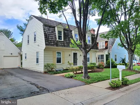 109 Linden Hall Ln, Gaithersburg, MD 20877