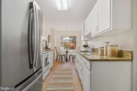 Kitchen - 14801 Pennfield Cir #203, Silver Spring, MD 20906 photo 2 of 4