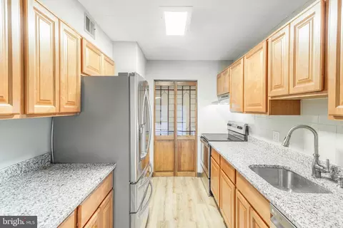 3301 Hewitt Ave #205, Silver Spring, MD 20906 photo 6