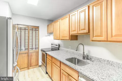 3301 Hewitt Ave #205, Silver Spring, MD 20906 photo 7