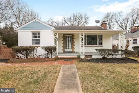 530 W Montgomery Ave, Rockville, MD 20850