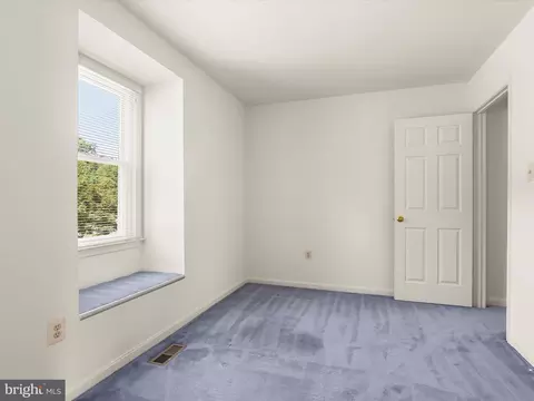 Bedroom - 14709 Harvest Ln, Silver Spring, MD 20905 photo 3 of 10