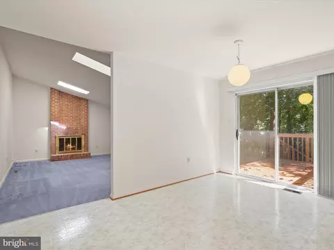 Living - 14709 Harvest Ln, Silver Spring, MD 20905 photo 4 of 11