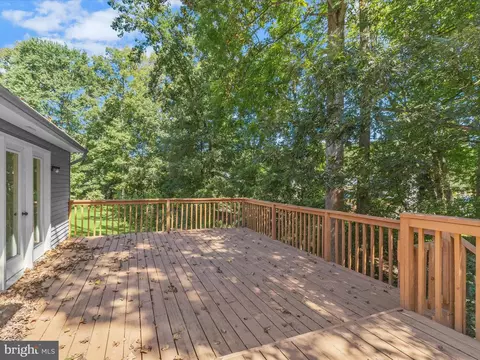 Exterior - 14709 Harvest Ln, Silver Spring, MD 20905 photo 5 of 7