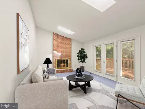 Living - 14709 Harvest Ln, Silver Spring, MD 20905 photo 5 of 11