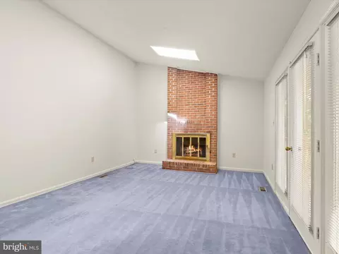Living - 14709 Harvest Ln, Silver Spring, MD 20905 photo 7 of 11