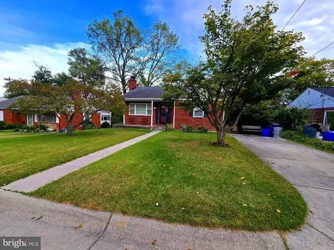 Exterior - 414 Kerwin Rd, Silver Spring, MD 20901 photo 2 of 4