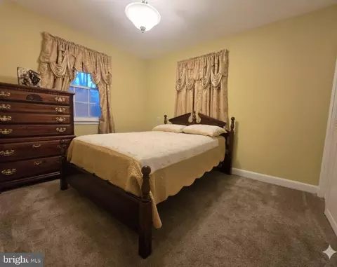 Bedroom - 414 Kerwin Rd, Silver Spring, MD 20901 photo 2 of 2