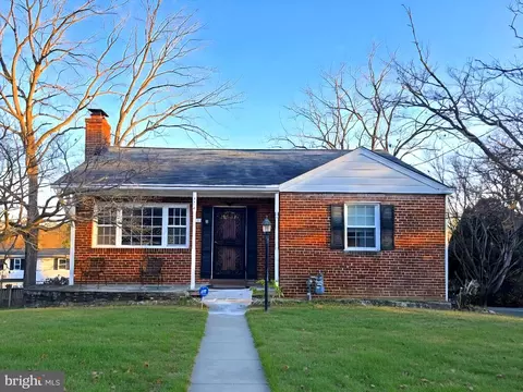 414 Kerwin Rd, Silver Spring, MD 20901