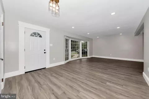 10810 Wheeler Dr, Silver Spring, MD 20901 photo 6