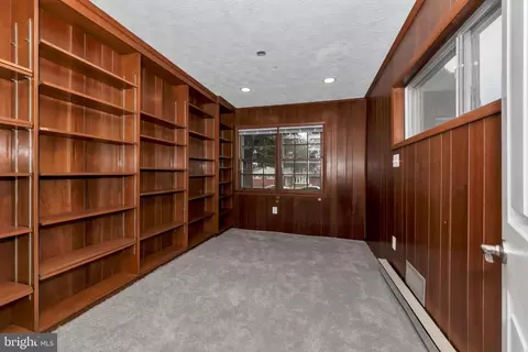10810 Wheeler Dr, Silver Spring, MD 20901 photo 19