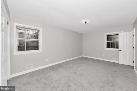 10810 Wheeler Dr, Silver Spring, MD 20901 photo 20