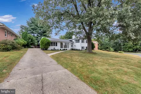 10810 Wheeler Dr, Silver Spring, MD 20901 photo 3