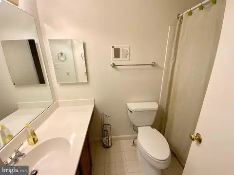 1519 Ingram Ter, Silver Spring, MD 20906 photo 17