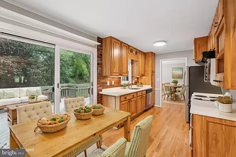 2209 Victor Ct, Silver Spring, MD 20906 photo 5