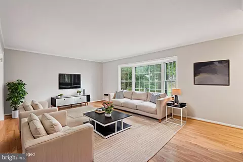 2209 Victor Ct, Silver Spring, MD 20906 photo 2