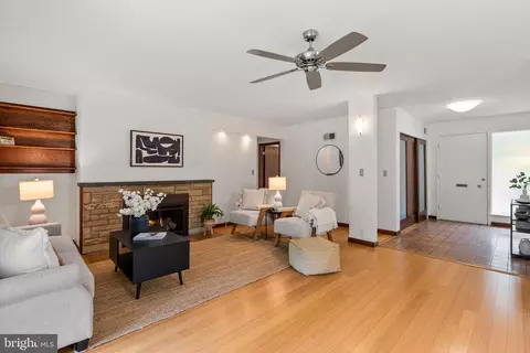 9109 Fairview Rd, Silver Spring, MD 20910 photo 7
