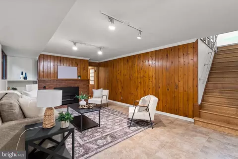 9109 Fairview Rd, Silver Spring, MD 20910 photo 33