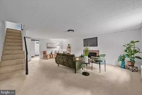 1902 Rookwood Rd, Silver Spring, MD 20910 photo 23