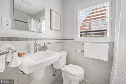 1902 Rookwood Rd, Silver Spring, MD 20910 photo 17