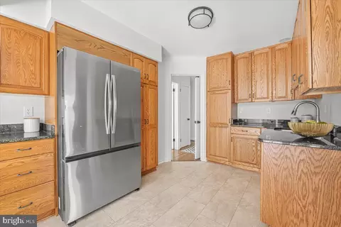 1902 Rookwood Rd, Silver Spring, MD 20910 photo 9