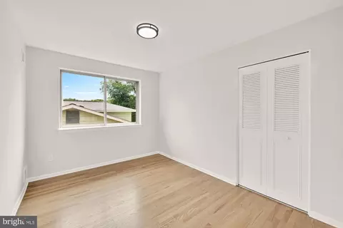 Bedroom - 525 E Indian Spring Dr, Silver Spring, MD 20901 photo 6 of 7