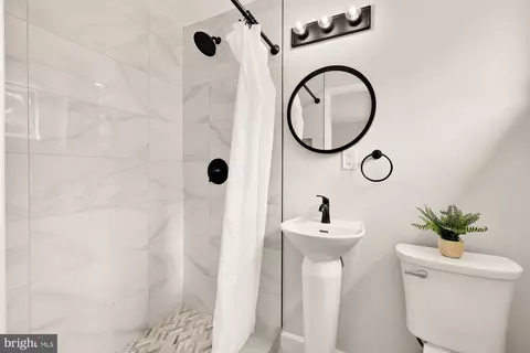 Bath - 525 E Indian Spring Dr, Silver Spring, MD 20901 photo 5 of 5
