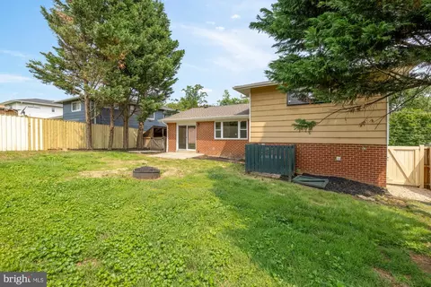 Exterior - 525 E Indian Spring Dr, Silver Spring, MD 20901 photo 2 of 4