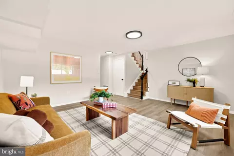 Living - 525 E Indian Spring Dr, Silver Spring, MD 20901 photo 5 of 6