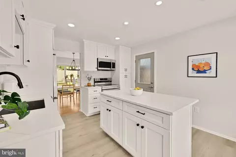 Kitchen - 525 E Indian Spring Dr, Silver Spring, MD 20901 photo 6 of 6