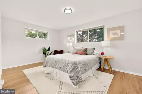 Bedroom - 525 E Indian Spring Dr, Silver Spring, MD 20901 photo 1 of 7