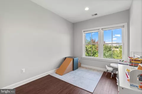 414 Hydrangea Pl, Gaithersburg, MD 20878 photo 25
