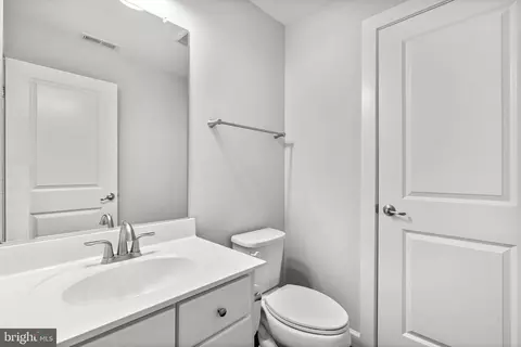 414 Hydrangea Pl, Gaithersburg, MD 20878 photo 4